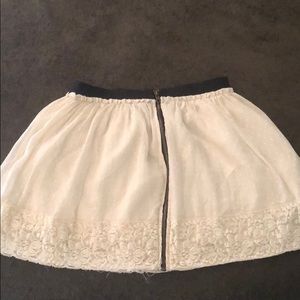 Lace border skirt